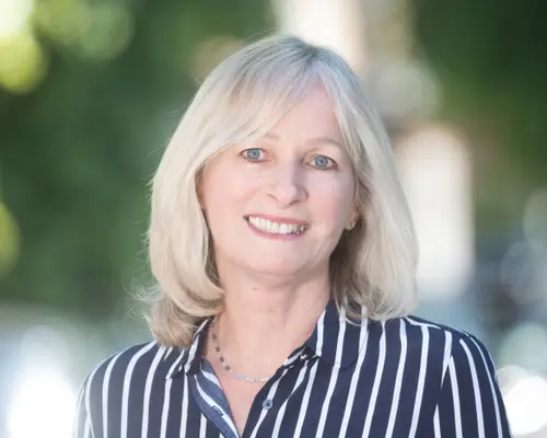 Liz James